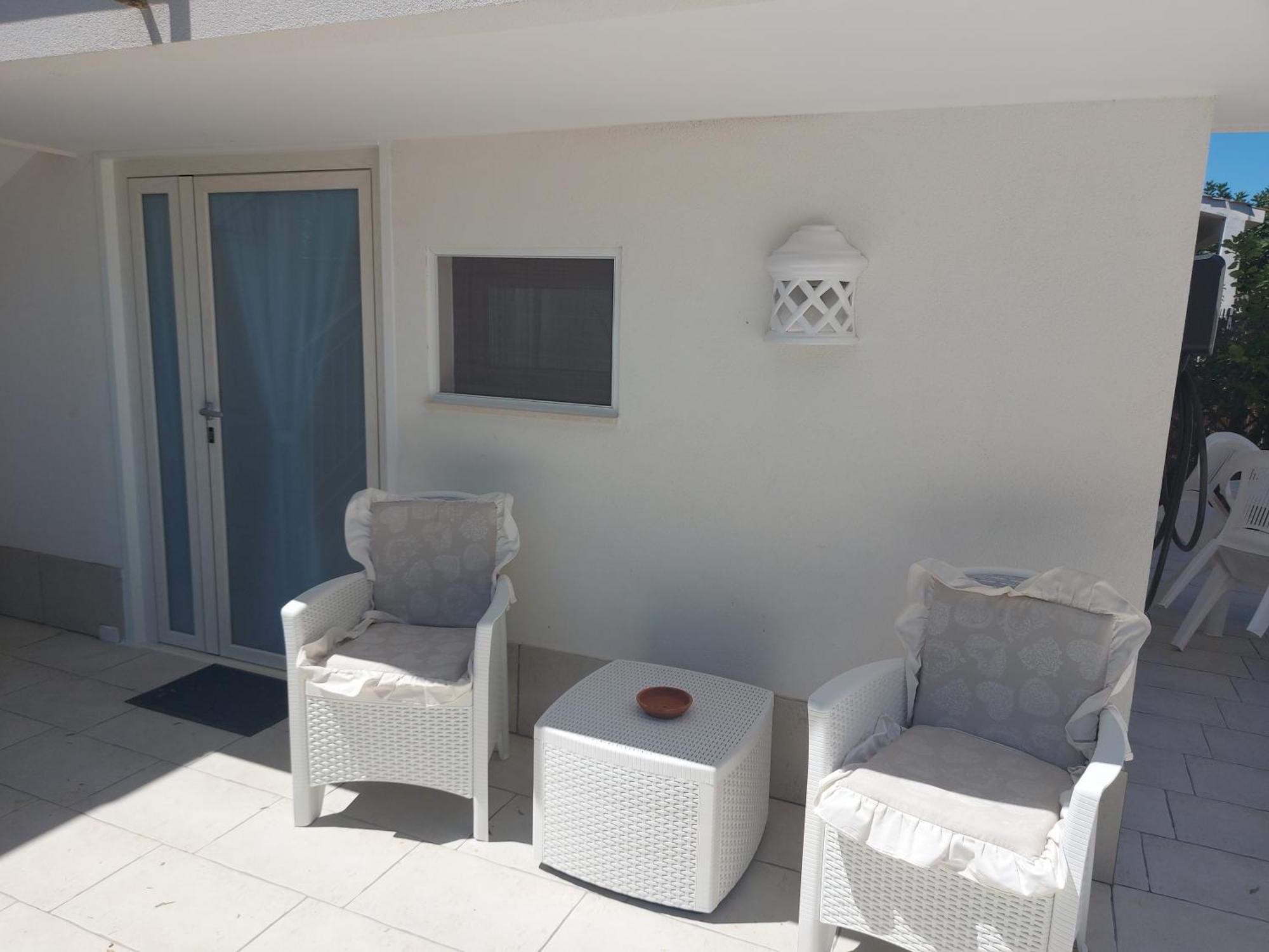 Casa Vacanza Fiori Di Maggio Pulsano Exterior foto