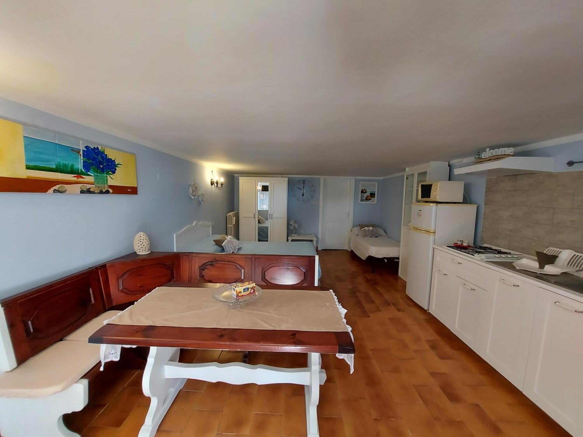 Casa Vacanza Fiori Di Maggio Pulsano Exterior foto
